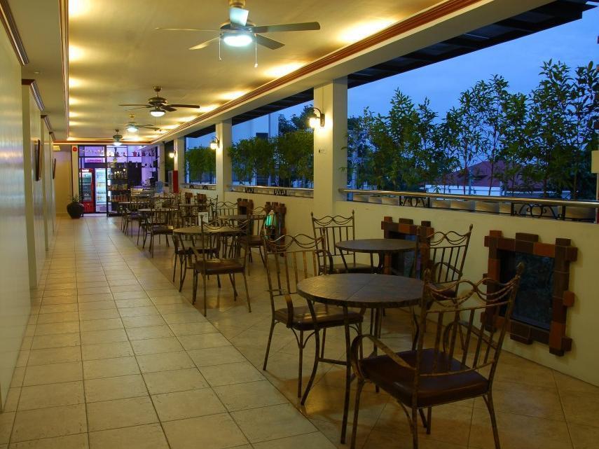 Ecoland Suites & Inn Davao Exterior foto