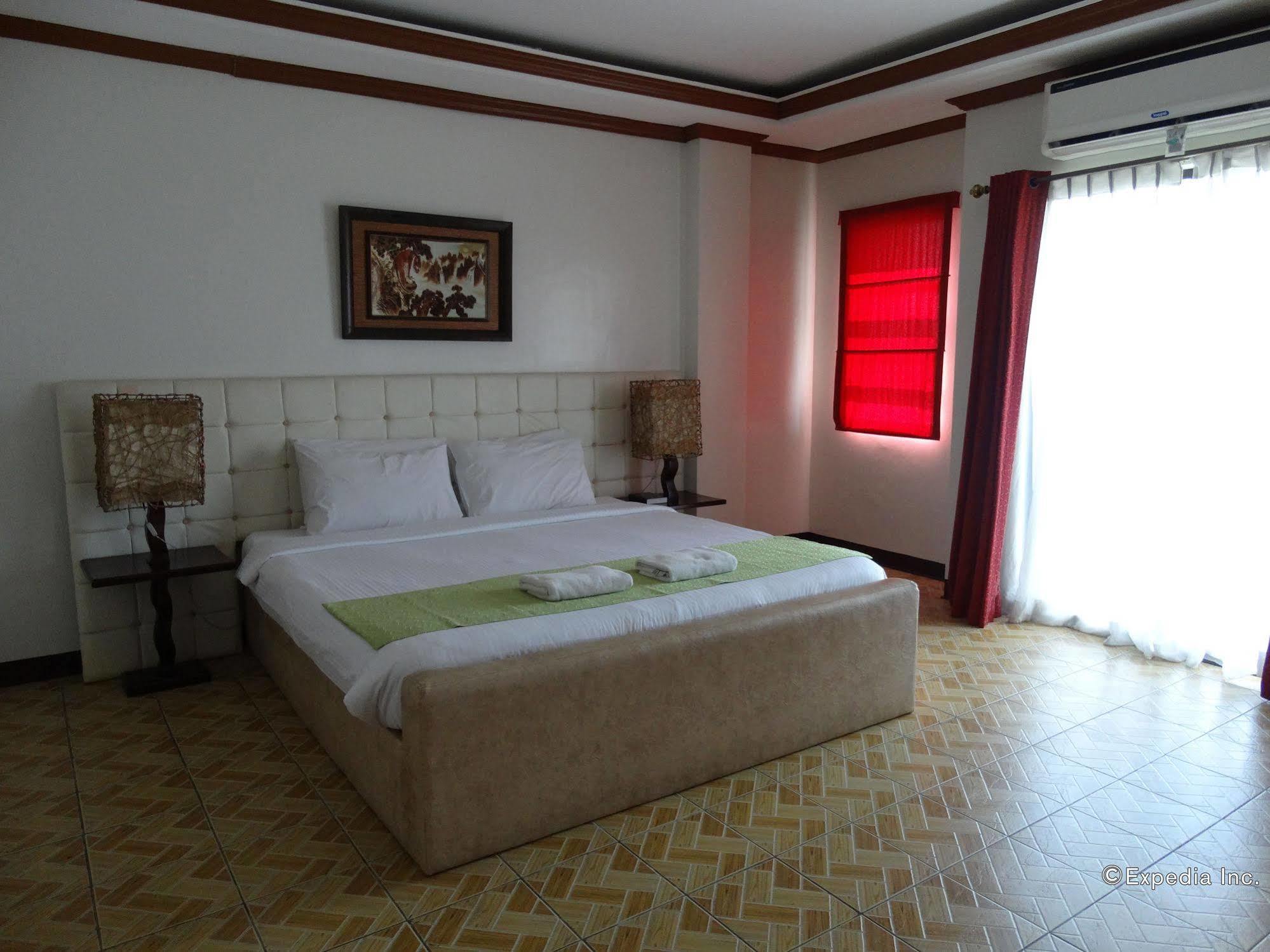 Ecoland Suites & Inn Davao Exterior foto