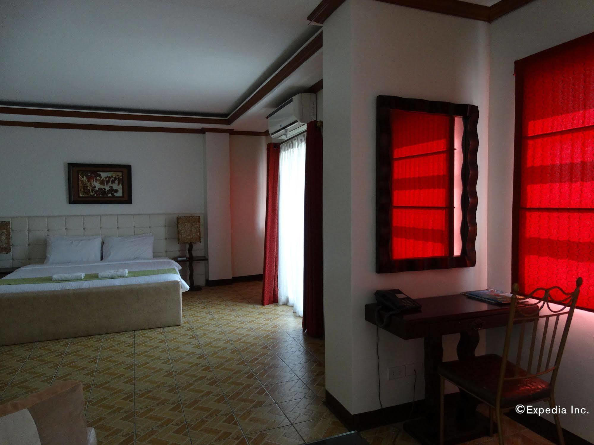Ecoland Suites & Inn Davao Exterior foto