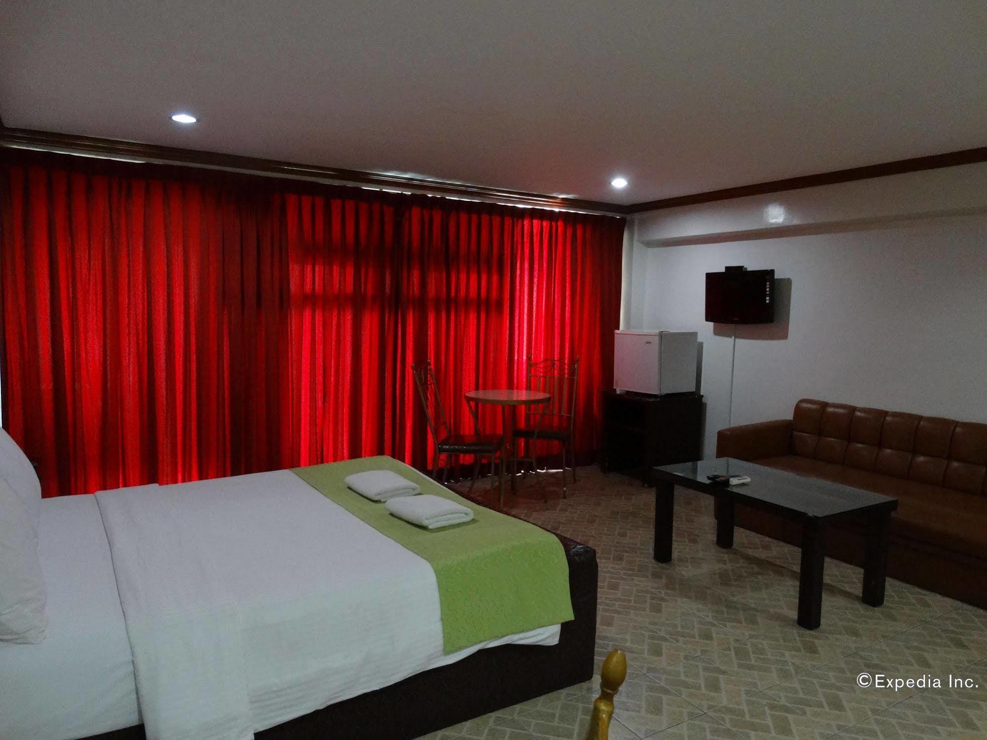Ecoland Suites & Inn Davao Exterior foto