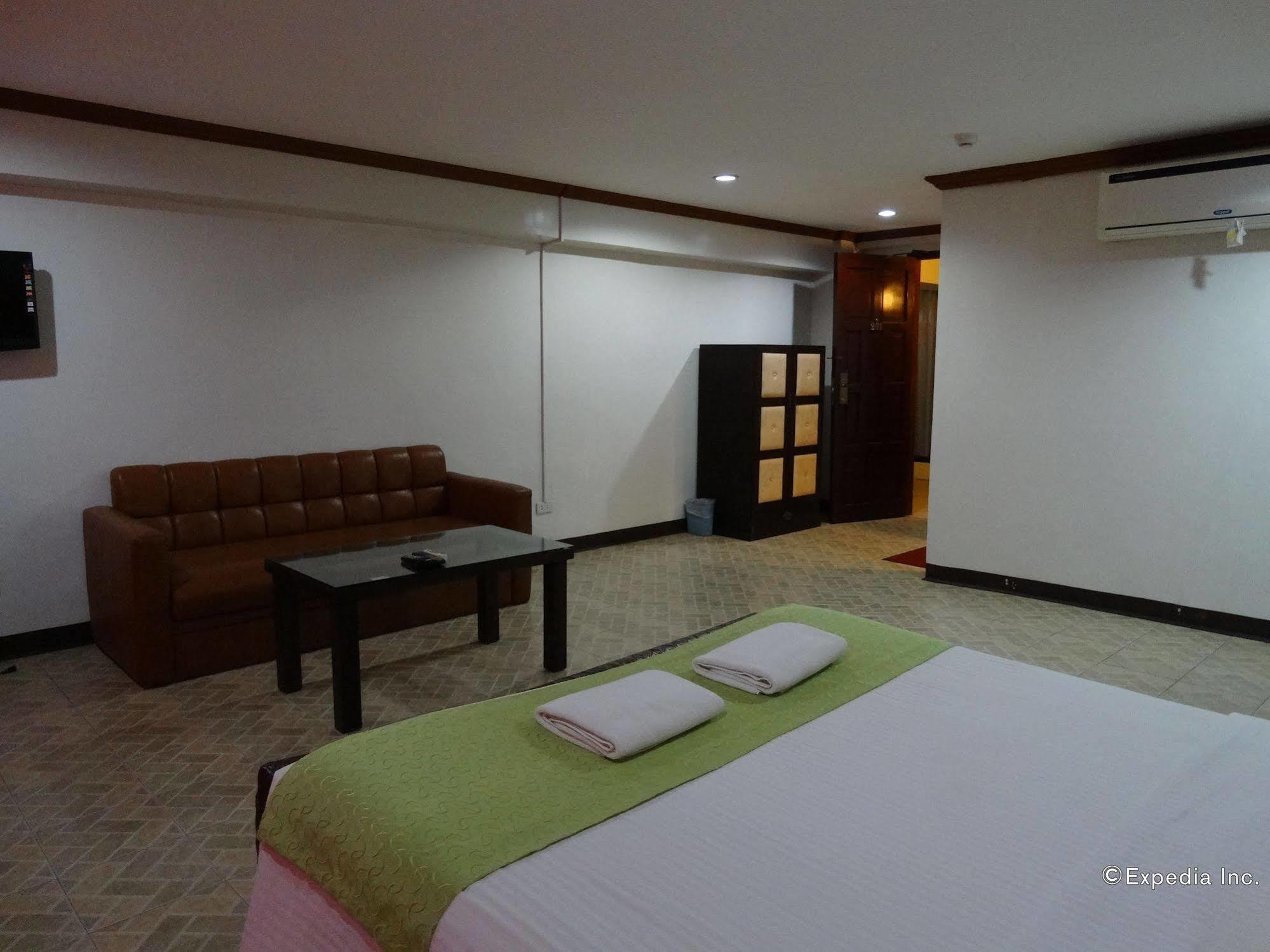 Ecoland Suites & Inn Davao Exterior foto